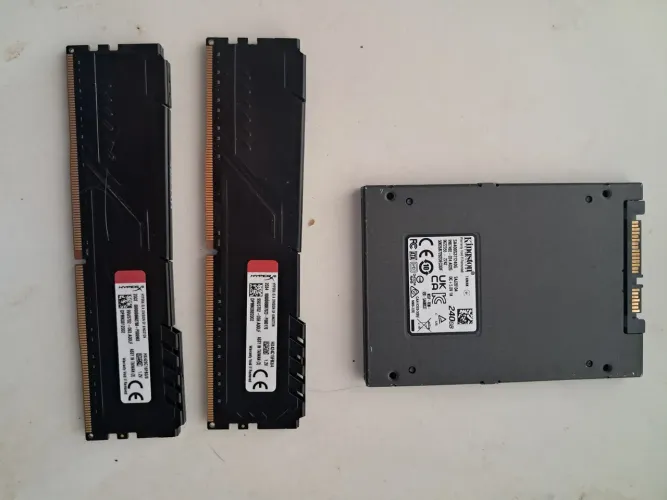 Ssd 240 90% + 12gb ram ddr4 kingston