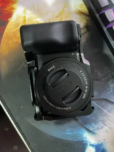 Sony ZV-E10 Com lente 16-50mm