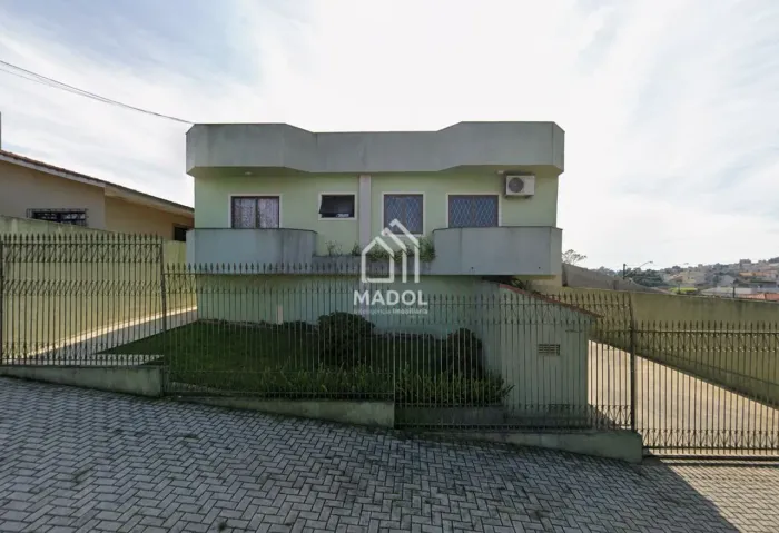 Apartamento à Venda no Bairro Órfãs, com 3 quartos, 2 vagas, por R$ 330.000
