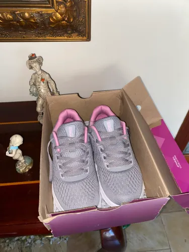 Tênis feminino Skechers Perfomance n36