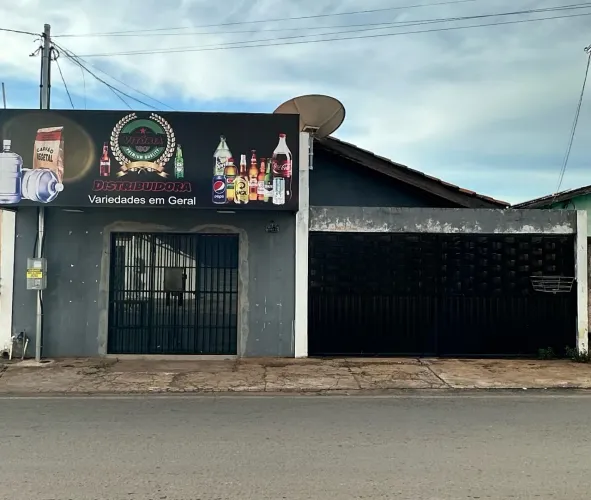 Casa com ponto comercial