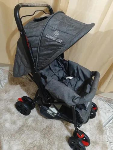 Carrinho de bebê