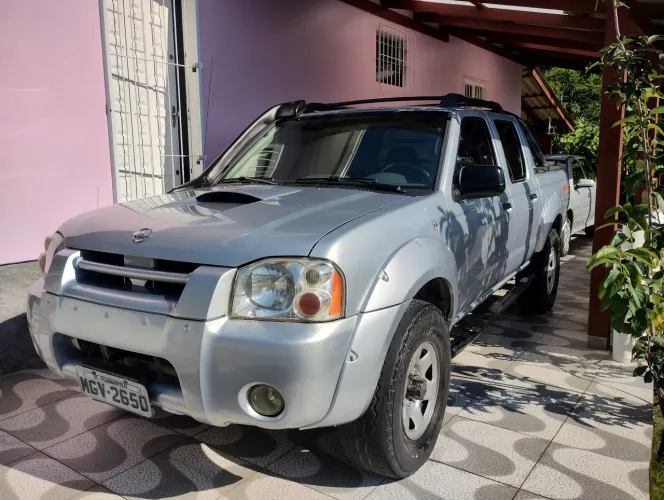 Nissan Frontier XE/ XE Tit. CD 4X4 2.8 TDI Dies 2004