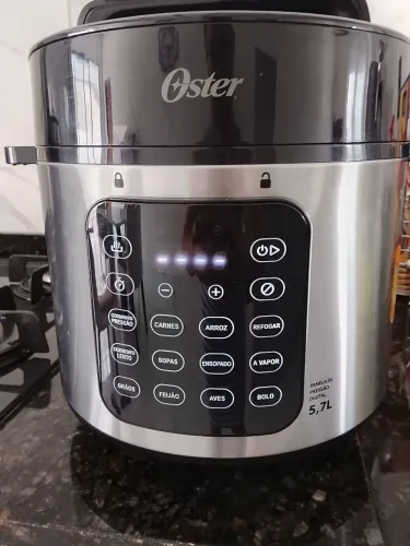 Panela de pressão elétrica Oster 5,7L