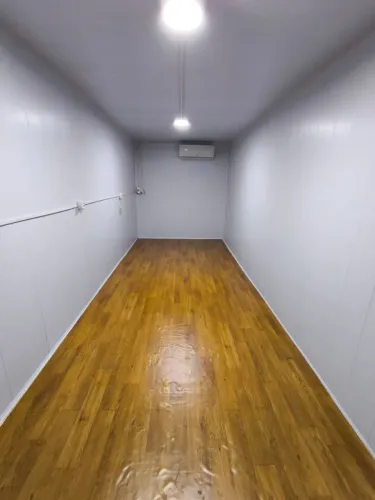 Container