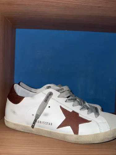 Golden goose novo
