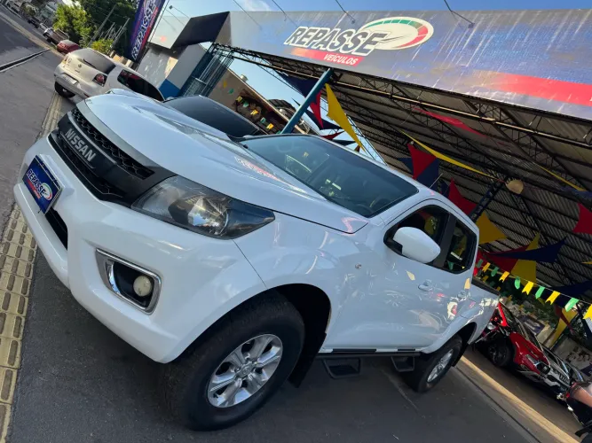 Nissan Frontier S CD 4X4 2.3 TB Diesel Mec. 2021