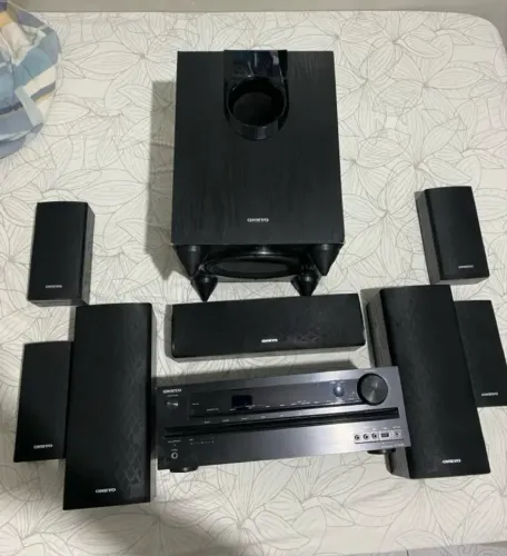 Home Theather 7.1 Onkyo HT-R590