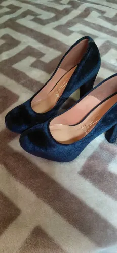 Sapatos  $80 / Bota  $100
