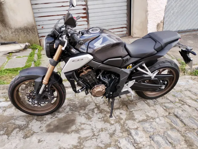 Honda CB650r 22/23 1511Km