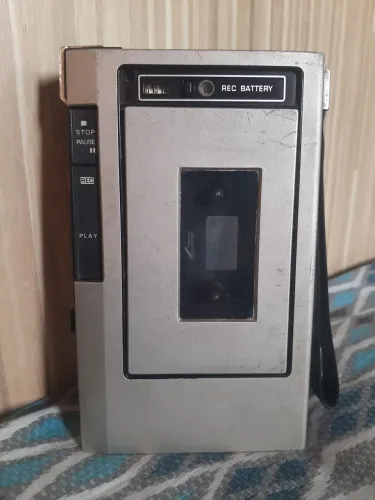 Rádio gravador national RQ- 217 