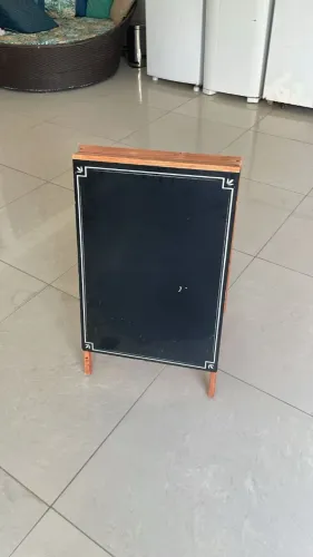 Quadro cavalete de madeira