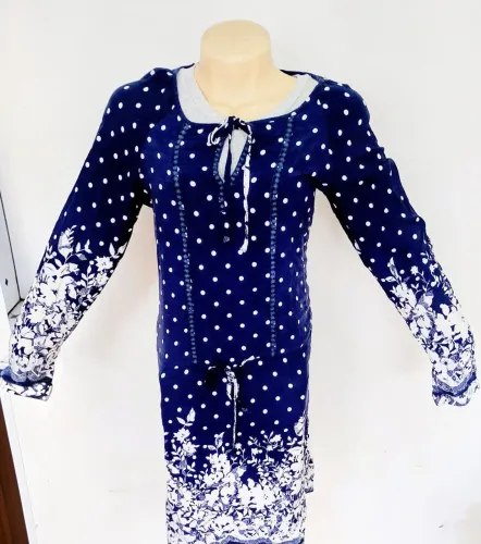 Vestido de Poá Tam. P azul/ branco