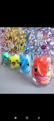 Jogo de copos Pokémon (artesanal)