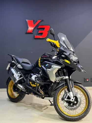 R 1250 GS 1250 GS ADVENTUE PEMIUM 40 ANOS PRETA 2021/2022