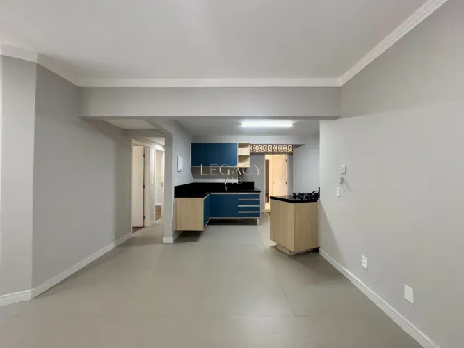 Apartamento Totalmente Reformado com 3 Quartos e Suíte em Jardim da Penha, Vitória, ES REF