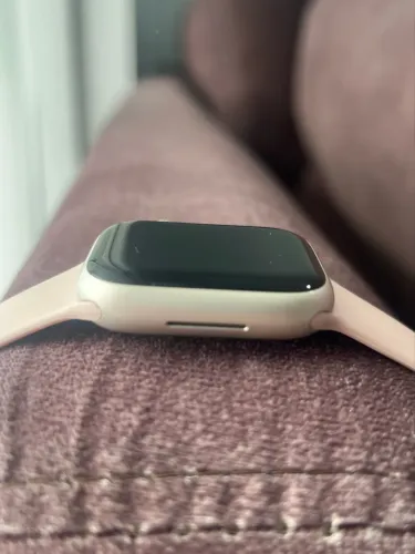 Apple Watch Series 7 41mm Cor Estelar/Starlight
