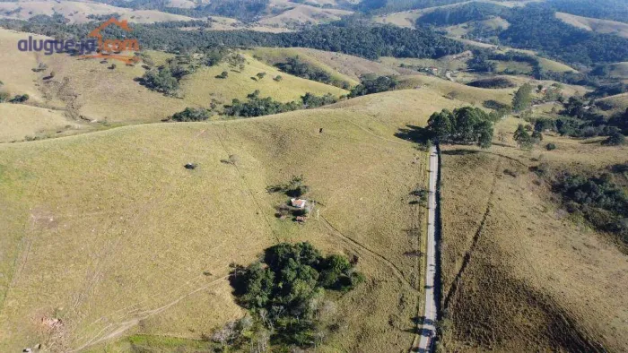 Sítio à venda, 181500 m² por R$ 900.000,00 - Cachoeira Grande - Lagoinha/SP