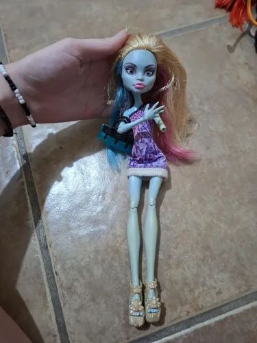 Monster High Abbey Bominable Scaris