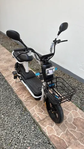 Moto elétrica