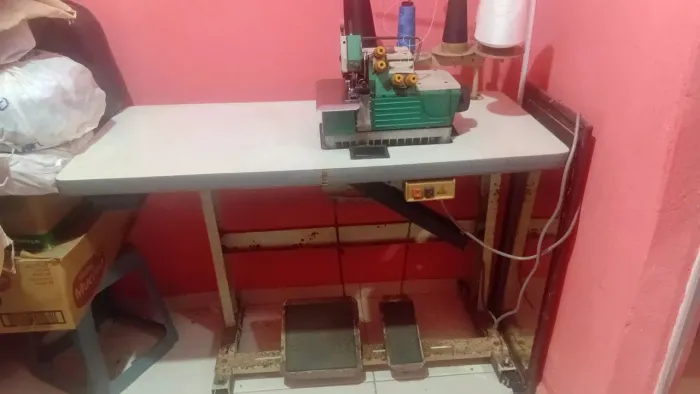 Vendo máquina interloque semi industrial 