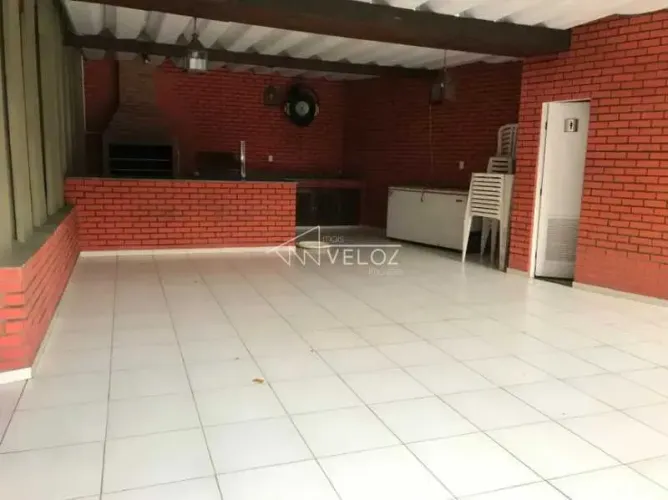 Apartamento : / Residencial / Gávea