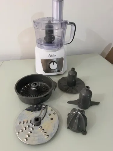Multiprocessador Oster 6 peças - 1000w 220v
