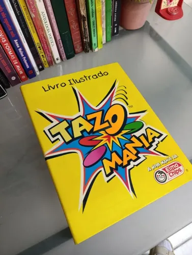 Fichário Tazos Com Duas Coleções Incompletas (Usado)