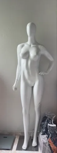 Manequim de fibra