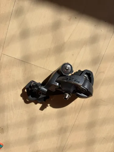 Câmbio Traseiro Shimano Claris RD-2400-GS - 8v - Gaiola Média