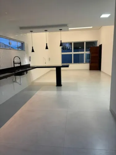 CASA - MORADA DE INTERLAGOS - 3 QUARTOS/SUITE