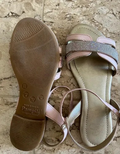 Sandália infantil Pampili rosa. Tamanho 34. 