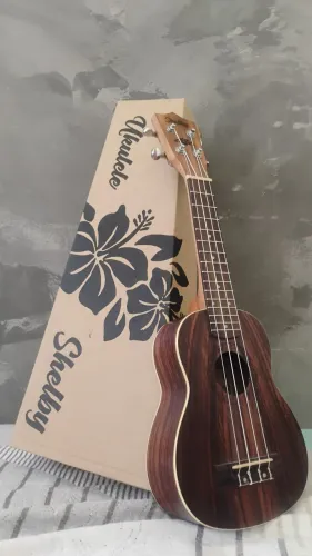 Ukulele Shelby 