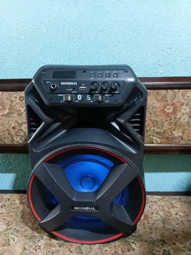 Vendo caixa de som 250W