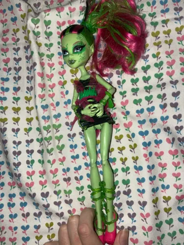 Venus Zombie Shake