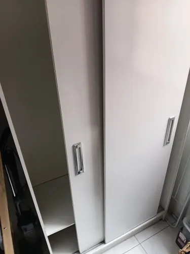 Armário guarda roupa ou multiuso solteiro pequeno