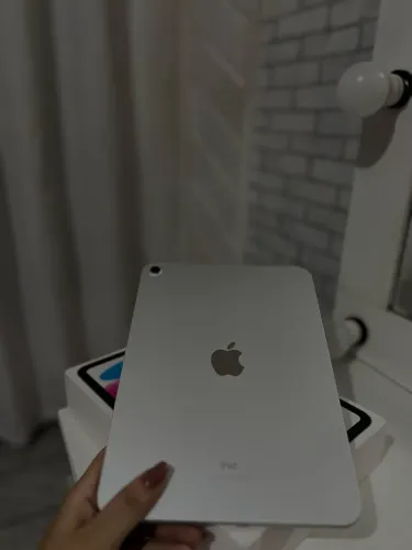 iPad 10