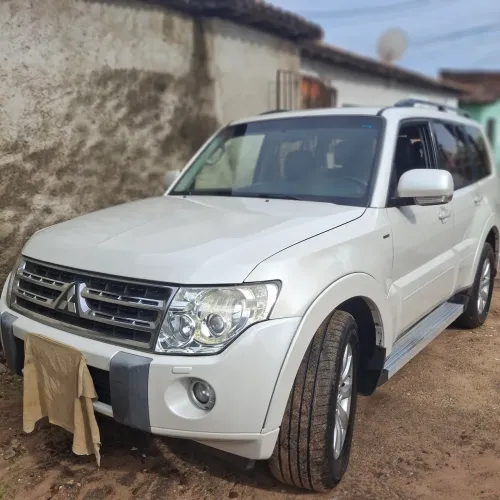 Mitsubishi Pajero HPE Full 3.2 4X4 T.i.dies. 5P AUT 2011