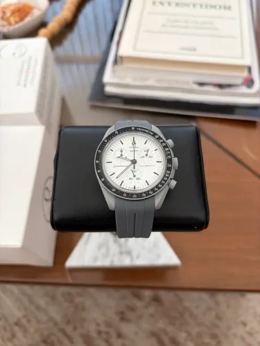 Omega x Swatch moonswatch 1965