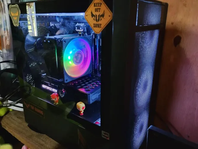 PC Gamer Ryzen5 5600GT RTX 12GB 16GRAM