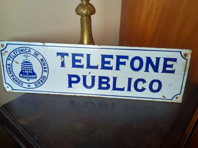 Antiga placa esmaltada