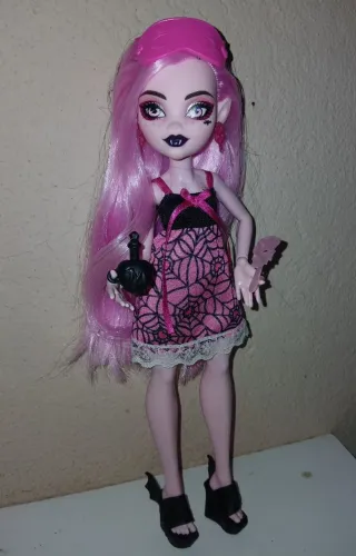 Boneca Monster High Draculaura G3