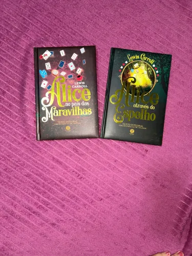 Livros usados: box Alice no país das maravilhas