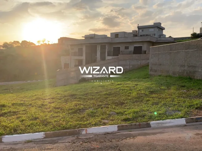 Terreno em Atibaia, condomínio fechado, área de lazer, para venda com 360 m²