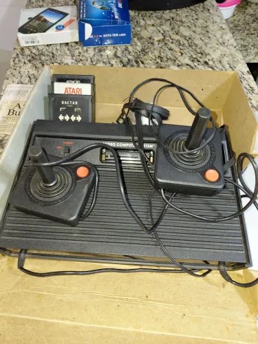 Vídeo game Atari polyvox 2600S