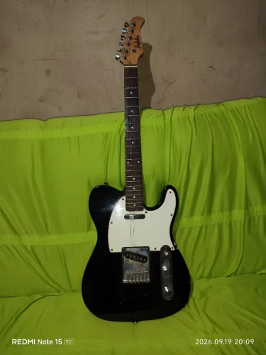 Vendo guitarra Telecaster
