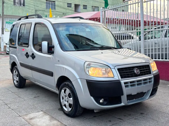 Fiat Doblo Essence 1.8 Flex 16V 5P 2012