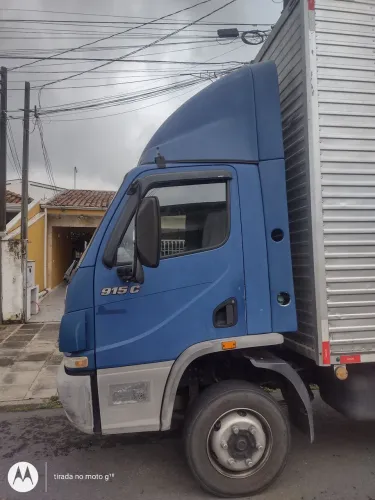 Caminhão 915C acellio mercedes