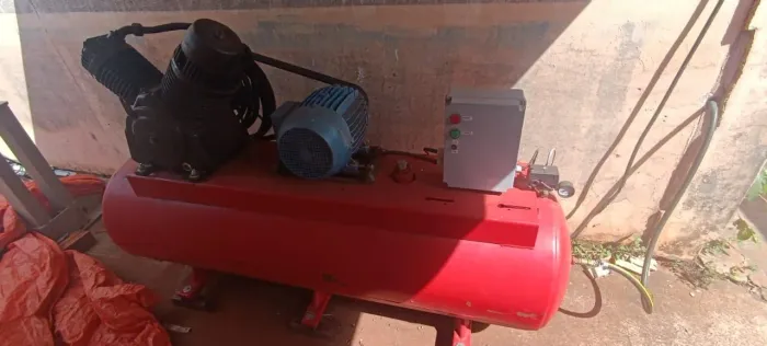Jato de areia e compressor 40 pes Schutz 450 litros 