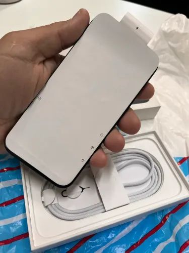 iPhone 16 E